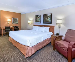 Photo 3 - Coratel Inn and Suites Jasper Wonderland