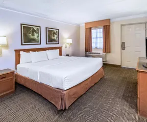 Photo 5 - Coratel Inn and Suites Jasper Wonderland