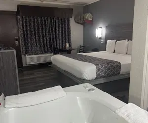 Photo 2 - Bluestar Motel