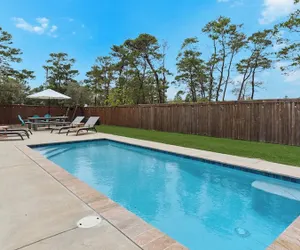 Photo 2 - 2BR Home, Private Heated Pool, 4 Bikes, Beach Access