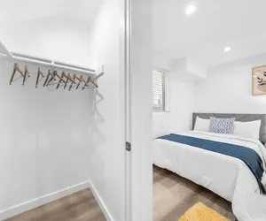 Photo 5 - Cozy Bedroom Los Angeles