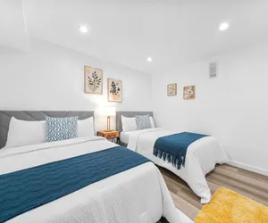 Photo 4 - Cozy Bedroom Los Angeles