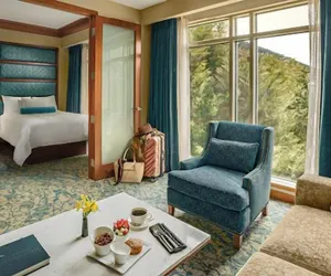 Photo 4 - The Lodge at Turning Stone Resort Casino