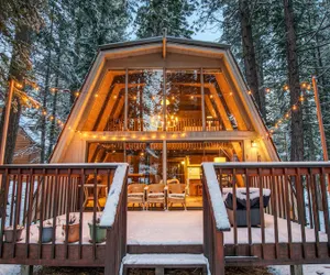 Photo 2 - Truckee Cabin Getaway Sleeps 6
