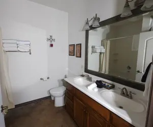 Photo 3 - Unit 3 Champagne Terminal Stylish Stay