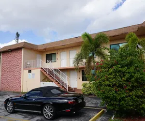Photo 2 - Mary Pop Apartments