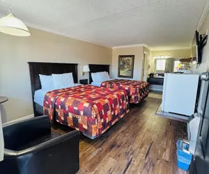 Photo 5 - Oak Grove Inn