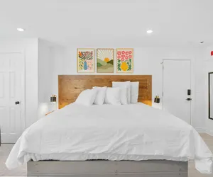 Photo 5 - Extended Stay Comfy Suites
