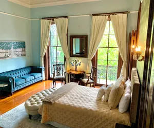 Photo 2 - French Quarter Lanaux Mansion B & B