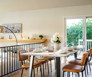Photo 5 - Spacious Retreat With Scenic Mountain Views