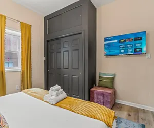 Photo 4 - Old City 2 BR  Near Historic Sites