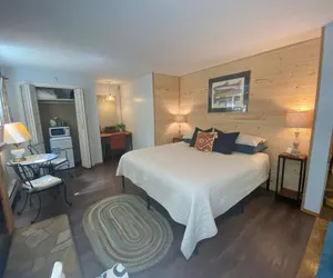 Photo 2 - Manitou Lodge