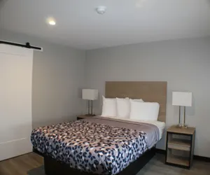 Photo 3 - Riviera Motor Inn