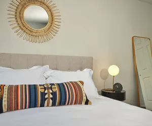 Photo 4 - Luxury Apartments by Hyatus at Jade