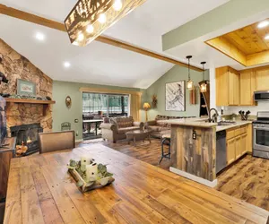 Photo 2 - Woodland Retreat #2548