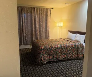 Photo 3 - Cloud 9 Motel