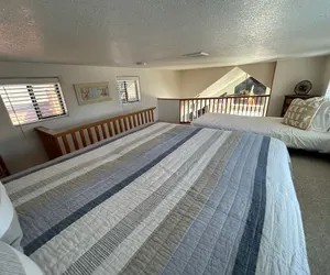 Photo 5 - Oceanview Cabin 18 With Private Jacuzzi