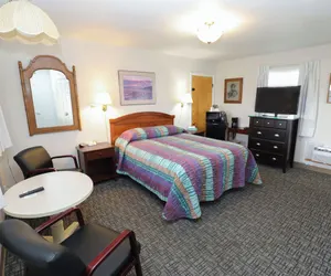 Photo 4 - Condon Motel