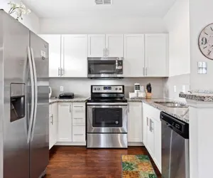 Photo 3 - New 4bdr House Near Disney 8979