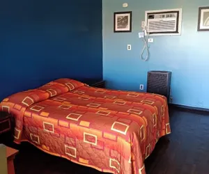 Photo 4 - Fraser Motel