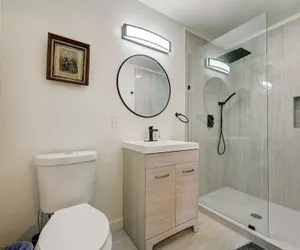 Photo 3 - Cozy Urban Getaway Near Paseo Arts 31A