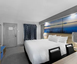 Photo 2 - Days Inn By Wyndham San Antonio Near Lackland Afb