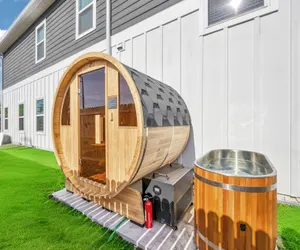 Photo 3 - Luxury Beach Home Sauna Cold Plunge E-bikes