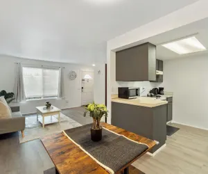 Photo 2 - Central Bellevue Retreat