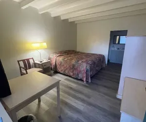 Photo 2 - Relax Inn