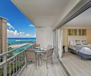 Photo 2 - @ Marbella Lane - Ocean Marina View Ilikai Hotel