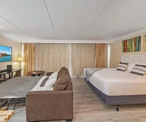 Photo 5 - @ Marbella Lane - Ocean Marina View Ilikai Hotel