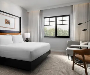 Photo 3 - The Ava Hotel Paso Robles, Curio Collection By Hilton