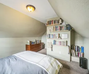 Photo 5 - Stylish 2-story Home - Perfect Denver Location 2 Bedroom Home