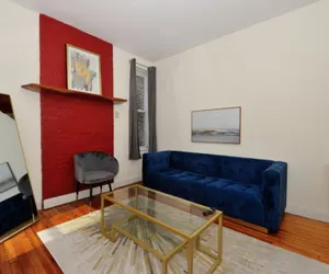 Photo 2 - 2BR Upper East Side Near Central Park