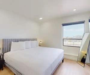 Photo 4 - Ocean's Edge Luxury Rentals