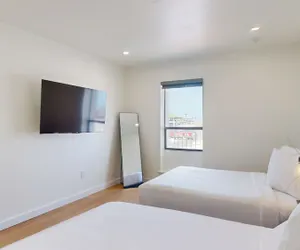 Photo 3 - Ocean's Edge Luxury Rentals
