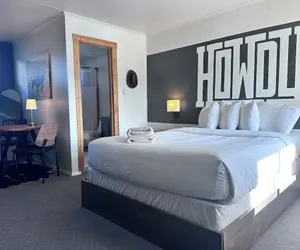 Photo 4 - Elk Antler Inn