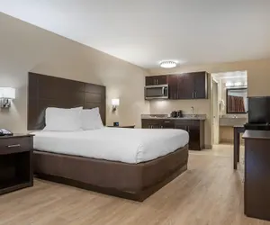 Photo 5 - SureStay Studio by Best Western Gonzales