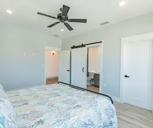 Photo 4 - Family Beach House