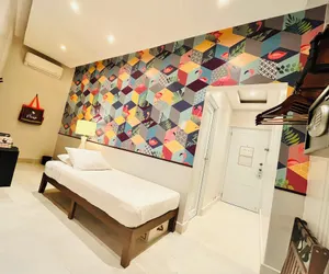 Photo 4 - Red Door Inn