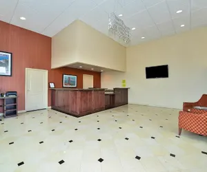 Photo 2 - The Prime Suites, Vallejo and Napa Valley
