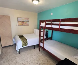 Photo 2 - I Love Combate Rooms & Suites