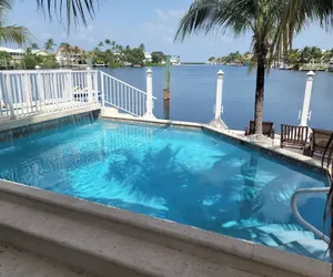 Photo 2 - Villa w/ Pool & Dock in Marathon