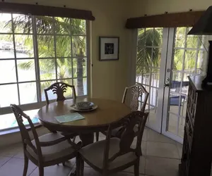 Photo 5 - Villa w/ Pool & Dock in Marathon