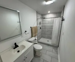 Photo 3 - Pet-friendly 2BR Free Parking & Wi-fi