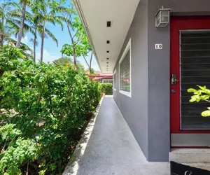 Photo 2 - Cozy 2BR in Hollywood FL Pet Friendly