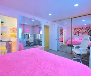 Photo 5 - Pink Luxe Spa Retreat San Diego