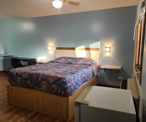 Photo 4 - Pleasant Hill Motel