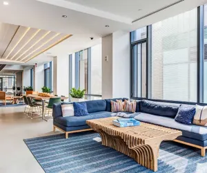 Photo 3 - Luxury Apartments by Hyatus Downtown Boston