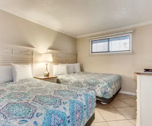 Photo 4 - Oceanview Condo at Meridian Plaza